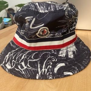 Moncler Bucket hat